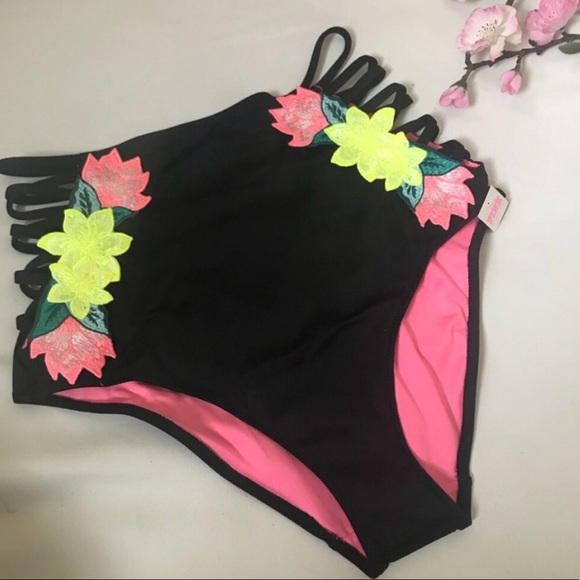 PINK Victoria's Secret Other - PINK high waist embroidered Strappy sides bottom